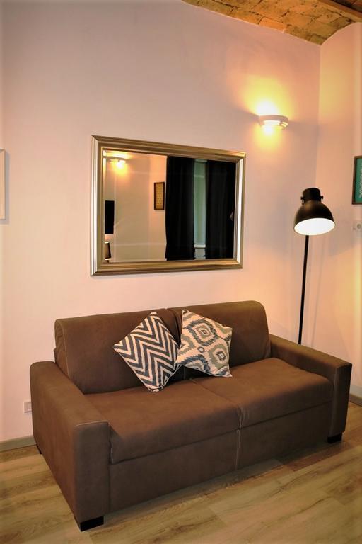 רומא Riari Trastevere Apartment מראה חיצוני תמונה